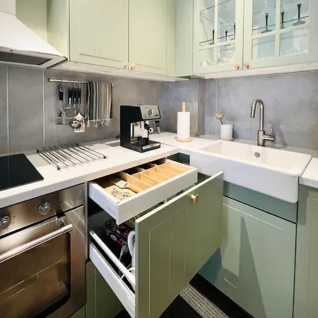 Апартамент Lagom - Next To The Gondola Банско