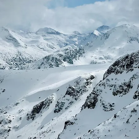 Апартамент Lagom - Next To The Gondola *